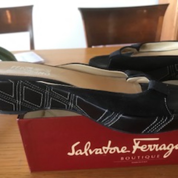 FERRAGAMO SANDALS/SLIDES (WEDGE HEEL) - Picture 8 of 9